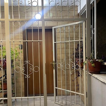 Warm Apartment In The Center Of Tirana City 外观 照片